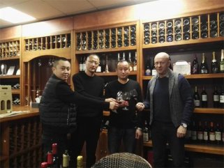 山东青岛客户前来宅男视频APP污总部考察宅男黄色网址